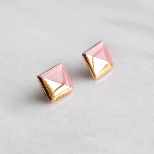 Edgy Studs in Pink / S