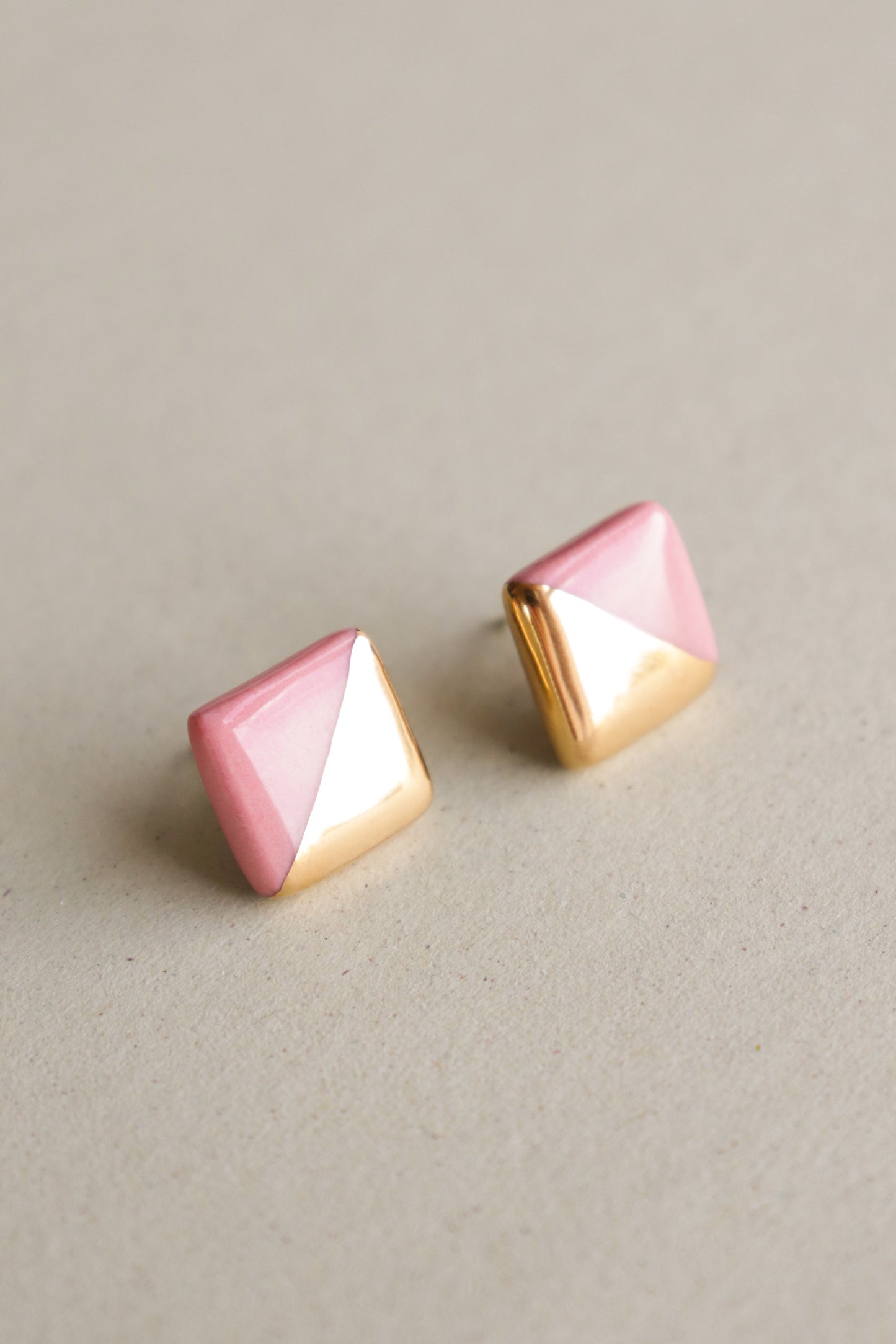 Edgy Studs in Pink / S