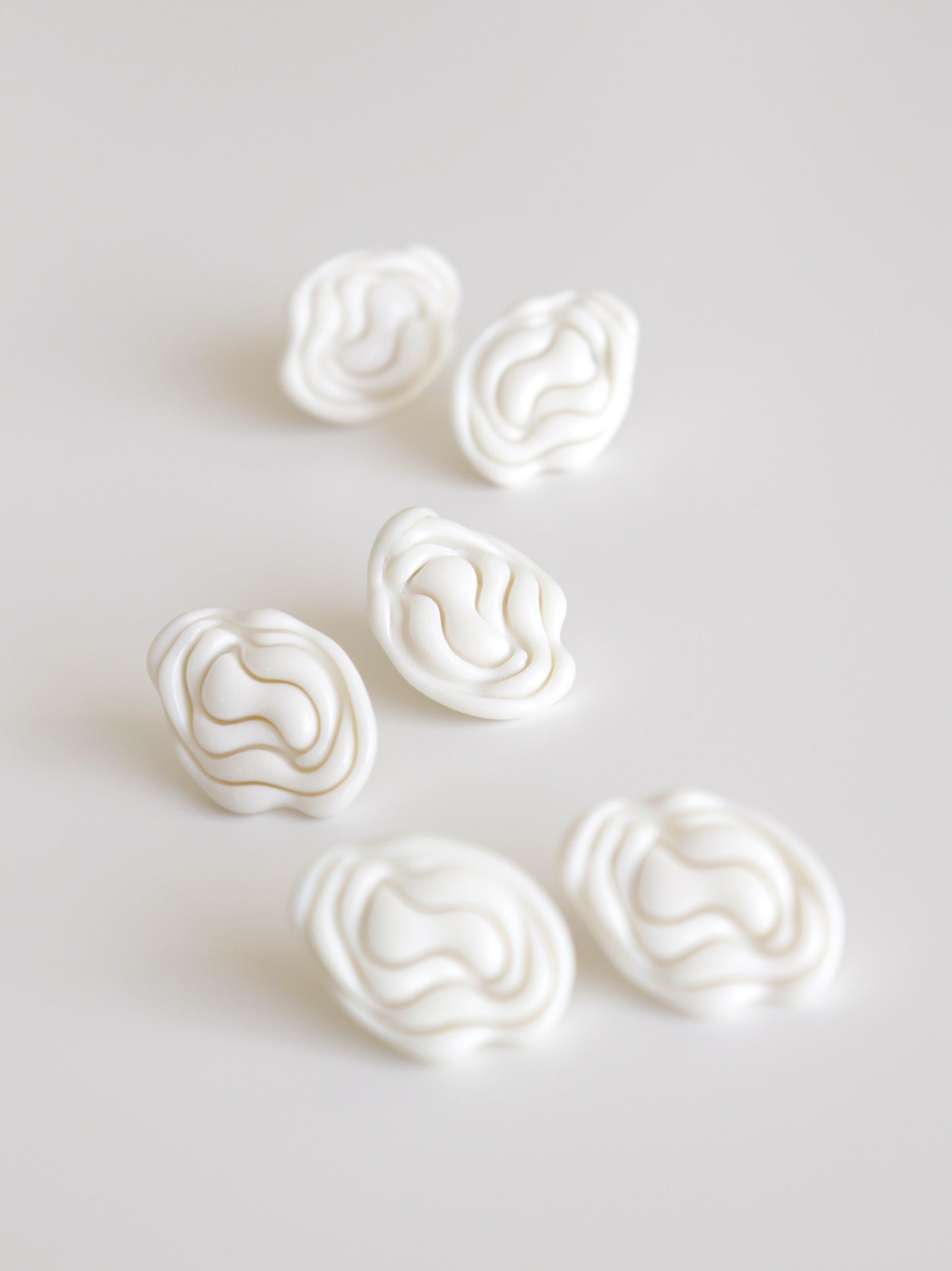 Textured studs