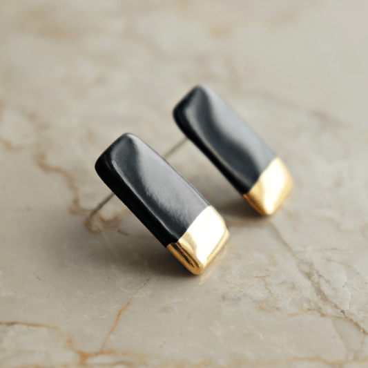 Edgy Studs in Black / S