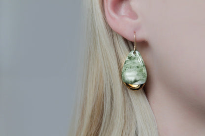 Drop Earrings in Marble Green / S