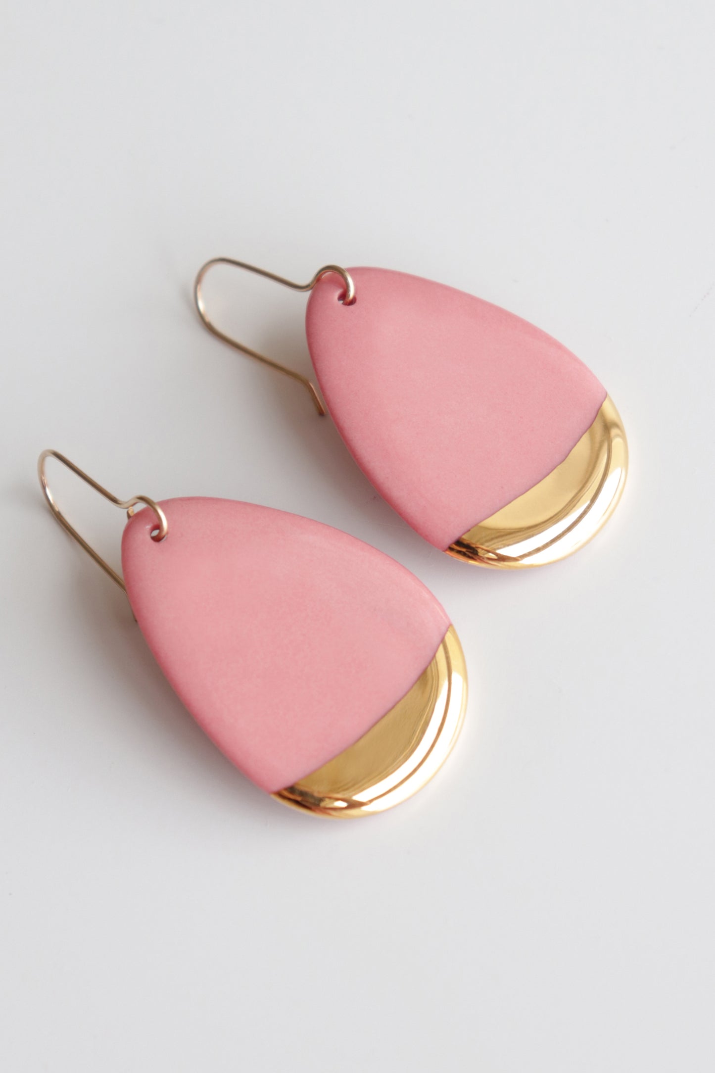 Drop Earrings in Pink / M