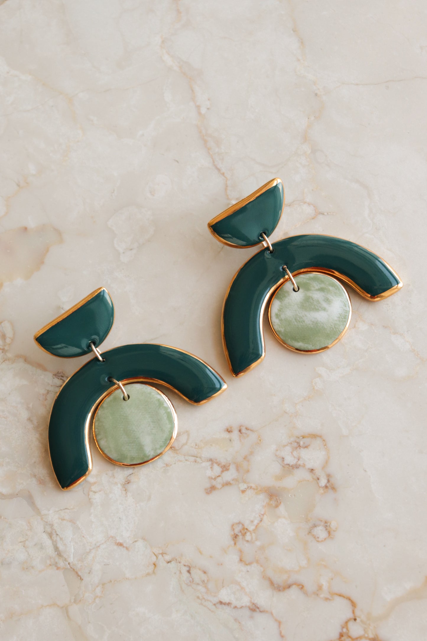 Arquus Earrings in Green