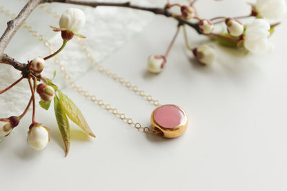 Round Necklace in Pink