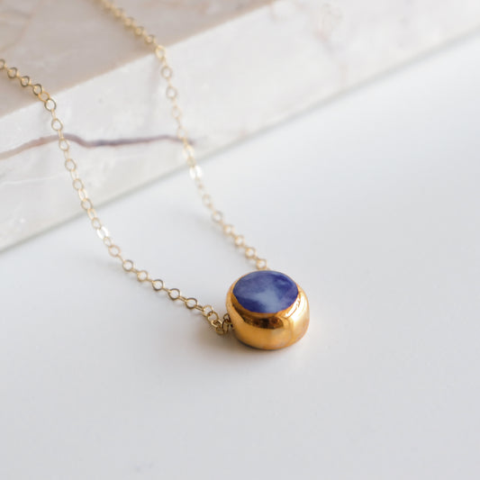 Round Necklace in Marble Blue