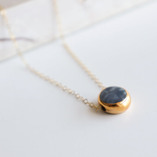 Round Necklace in Grey