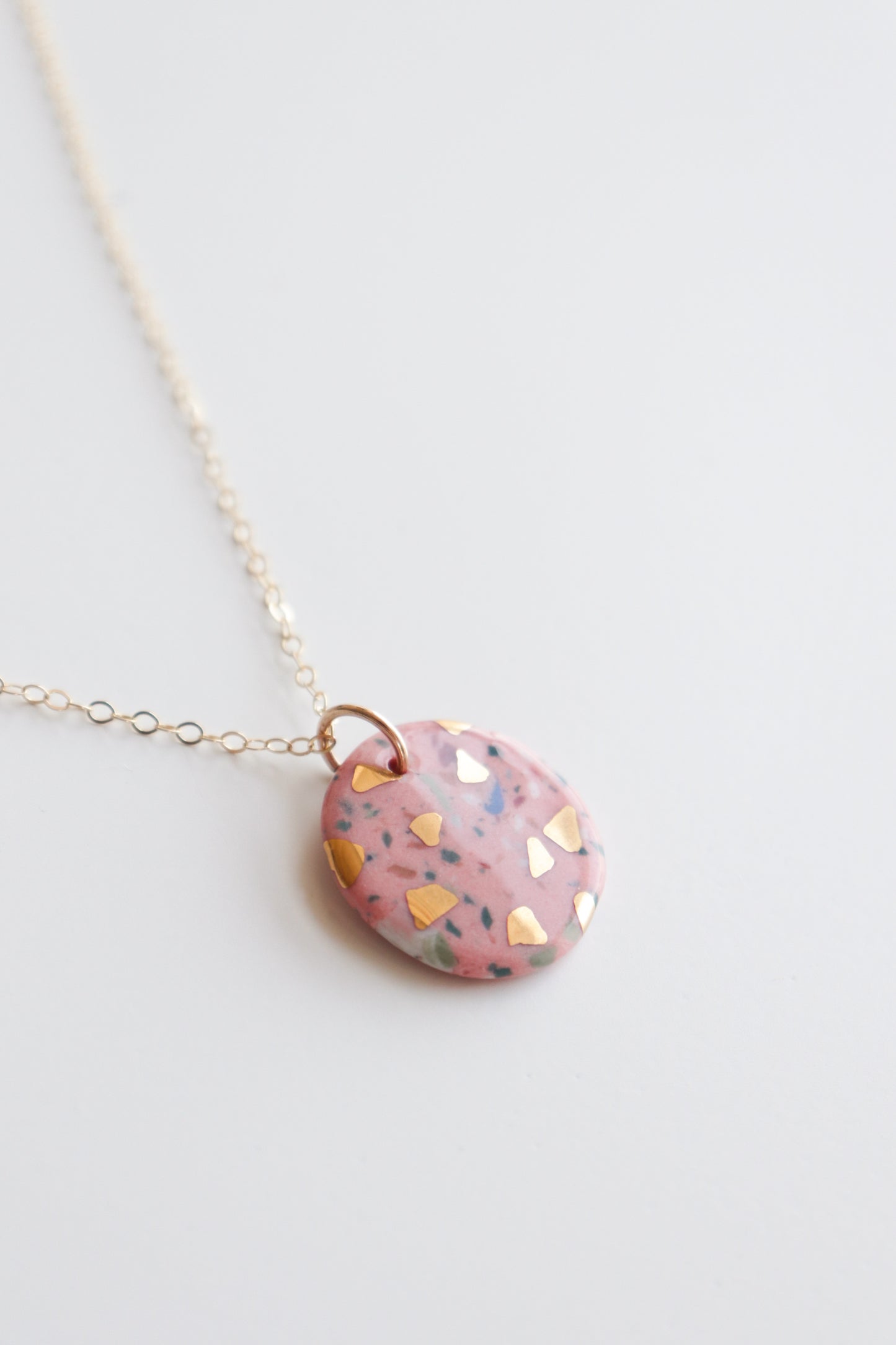 Astilla Recycled Necklace in Pink