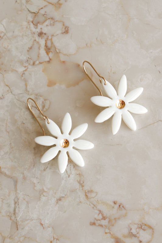 Daisy Earrings in White