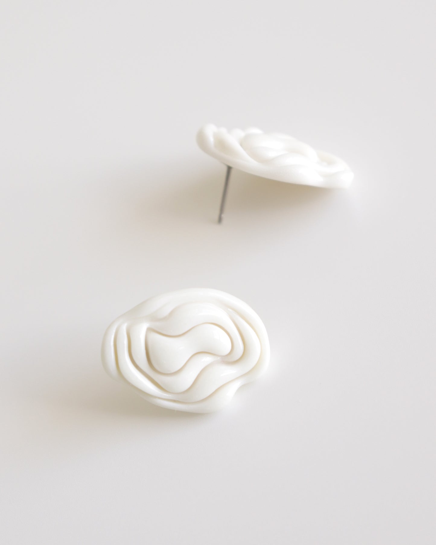 Textured studs
