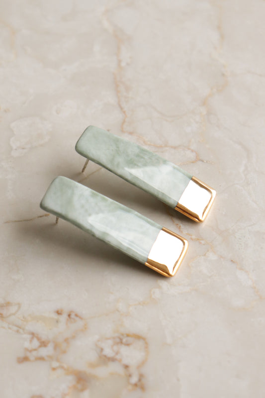 Edgy Studs in Marble Green / L