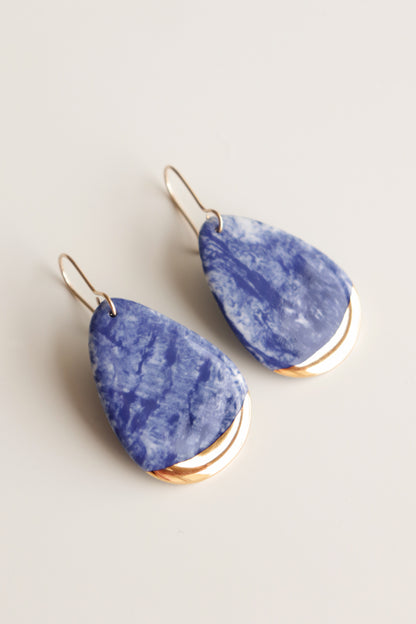 Drop Earrings in Marble Blue / M