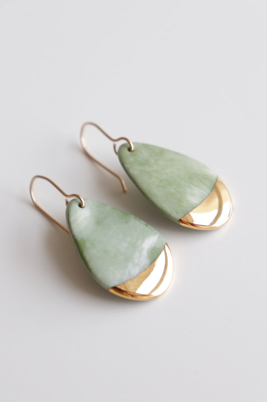 Drop Earrings in Marble Green / S