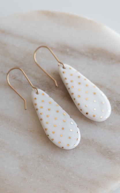 Drop earrings in White / S