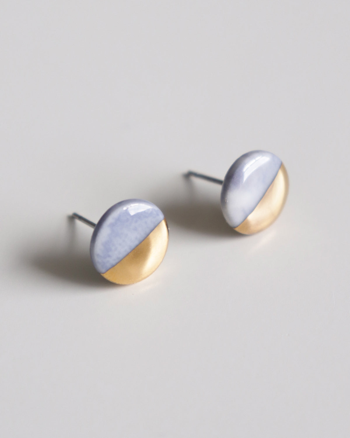 Round Studs / XS - Sample Sale