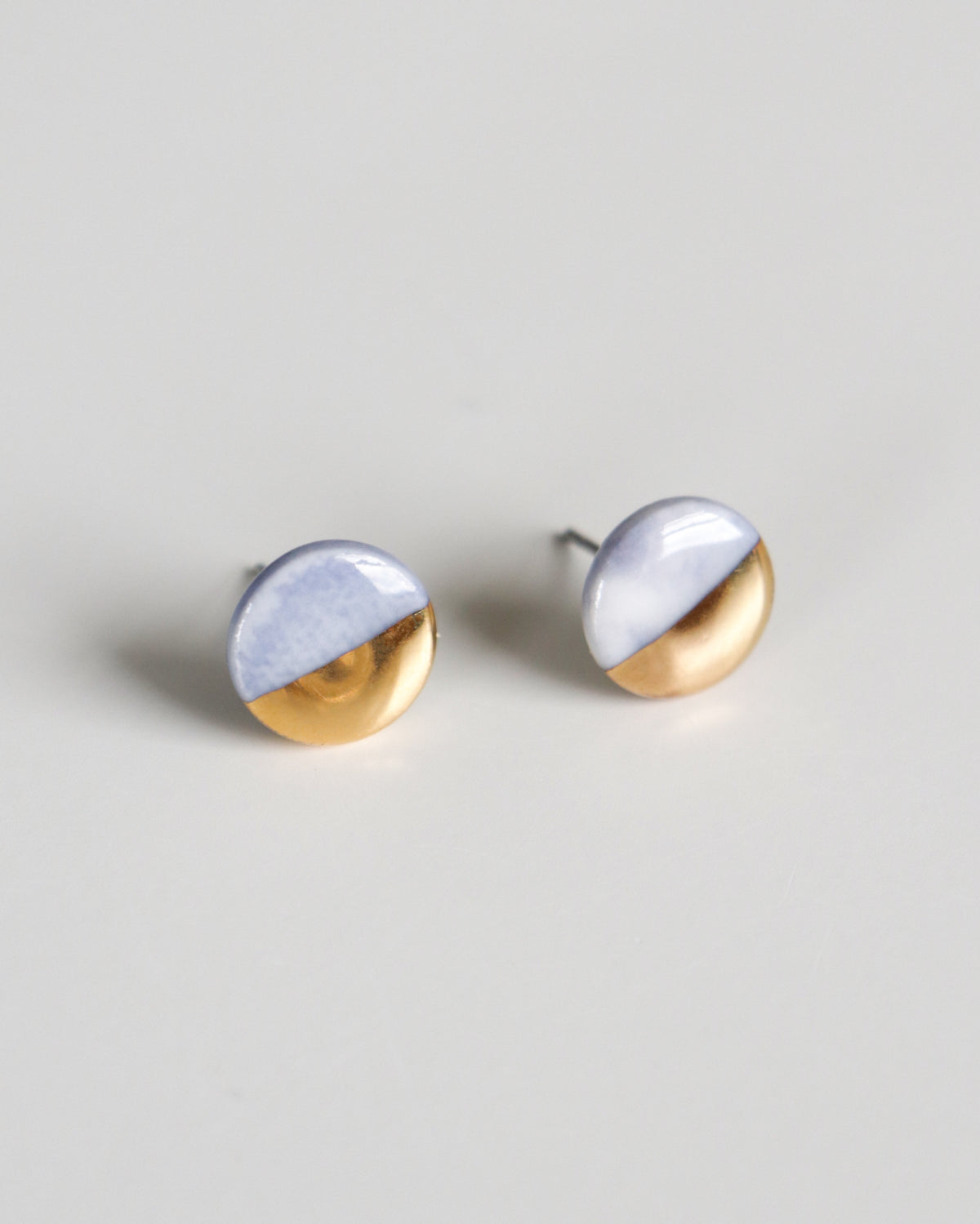 Round Studs / XS - Sample Sale